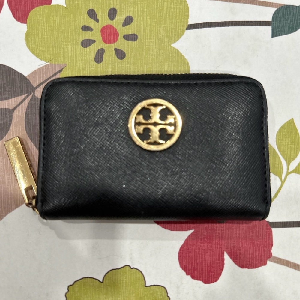 Tory Burch black card holder wallet with key ring